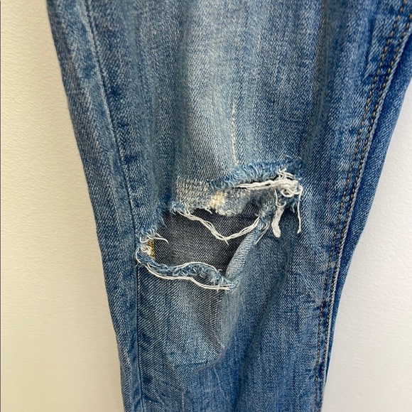 Zara Blue Ankle Cropped Distressed Jeans - Picture 4 of 8